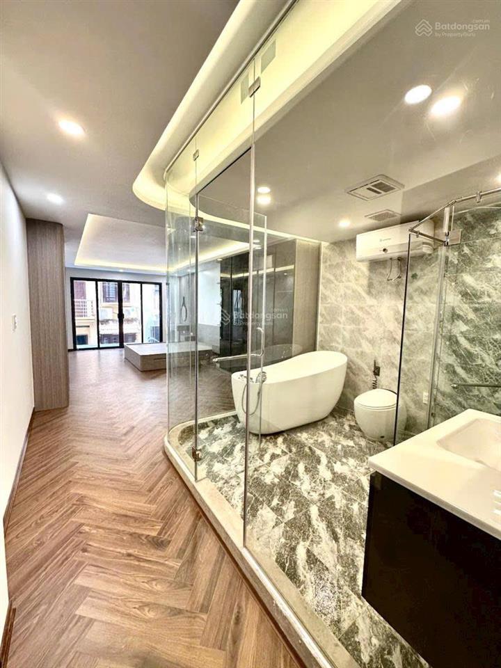 Bán nhà phân lô cực đẹp, view hồ đền lừ ô tô tránh dừng đỗ thang máy êm