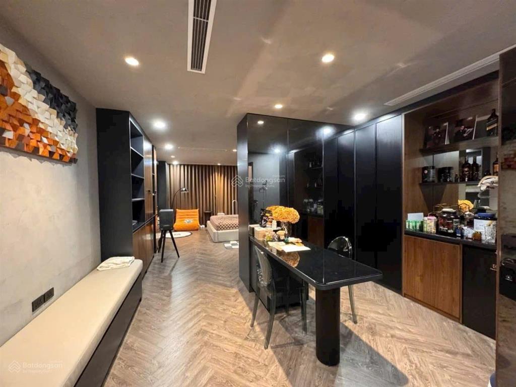 Bán nhà lô góc kd ngày đêm vỉa hè ô tô tránh, sát chợ trương định, 7 tầng thang máy