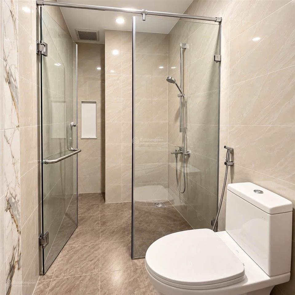 Bán căn hộ cc thiên quân marina plaza, giá siêu hời chỉ với 2,706 tỷ, 82m2, 3pn, 2wc