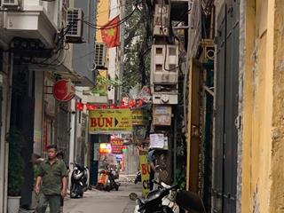 Chính chủ cho thuê nhà riêng, full đồ, ban công thoáng mát tại phố yên lãng, đống đa, hà nội