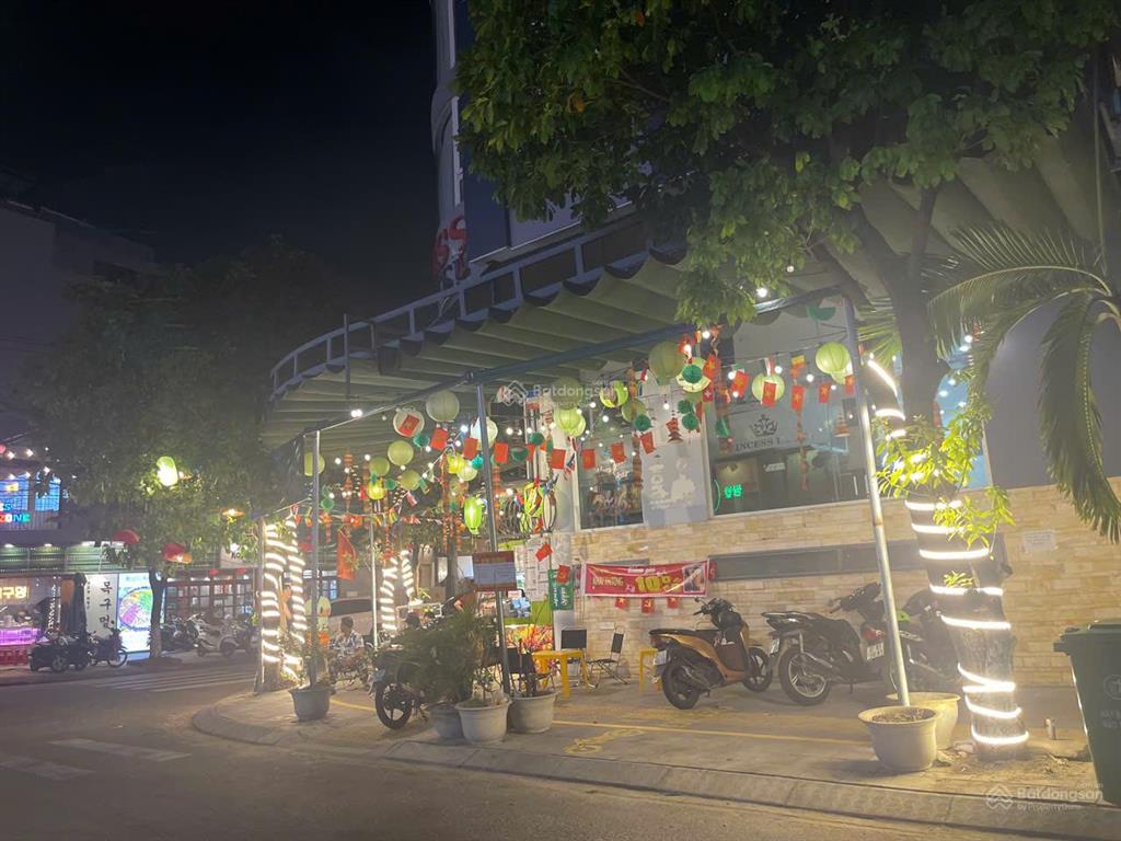Bán tòa apartment 7 tầng góc 2 mặt tiền  khu phố hàn quốc, gần biển gần biển phạm văn đồng