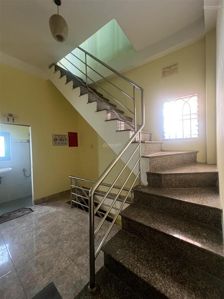 Nhà 3 tầng, hẻm 1/ xe hơi thông, ngang 8,4m cực đẹp, kha vạn cân, linh tây, thủ đức