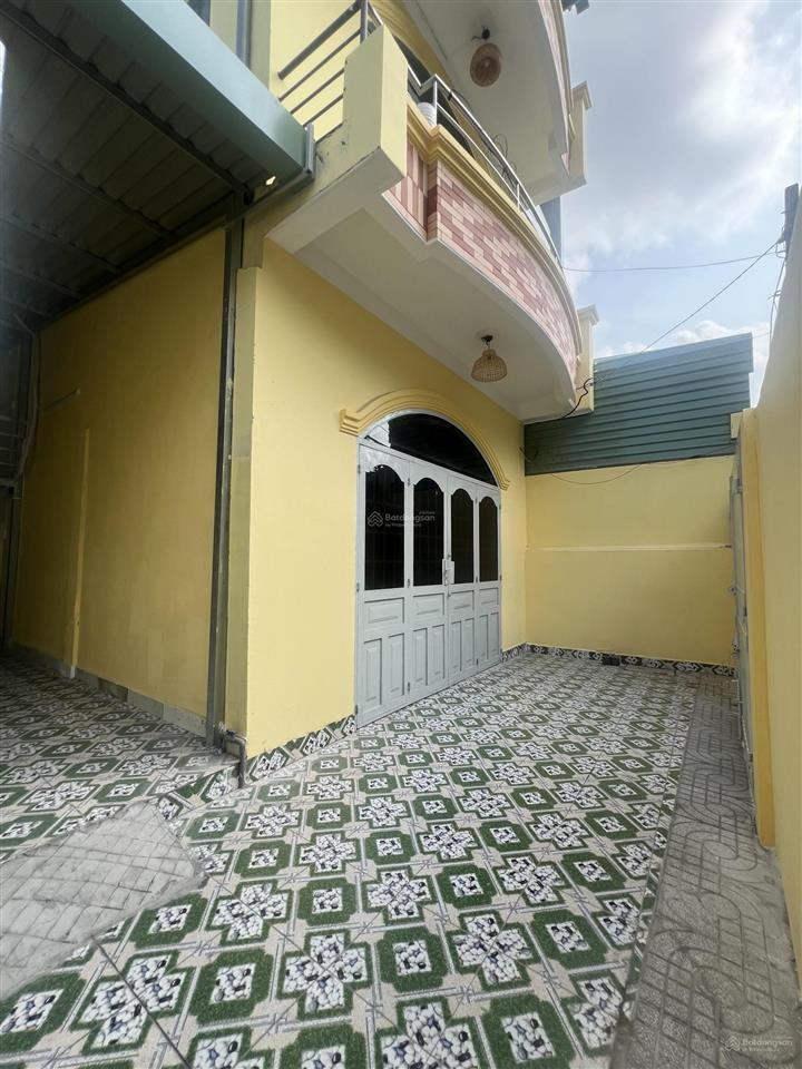 Nhà 3 tầng, hẻm 1/ xe hơi thông, ngang 8,4m cực đẹp, kha vạn cân, linh tây, thủ đức