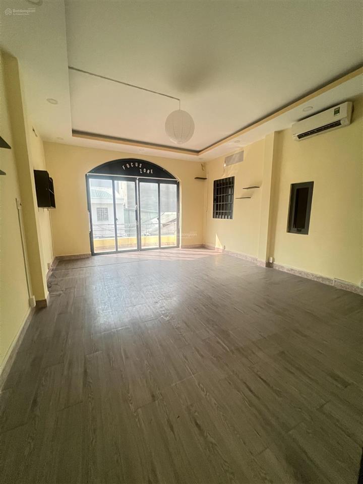 Nhà 3 tầng, hẻm 1/ xe hơi thông, ngang 8,4m cực đẹp, kha vạn cân, linh tây, thủ đức