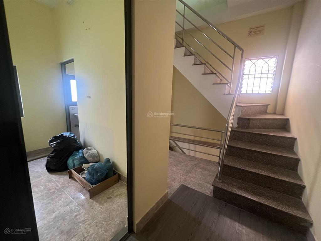 Nhà 3 tầng, hẻm 1/ xe hơi thông, ngang 8,4m cực đẹp, kha vạn cân, linh tây, thủ đức