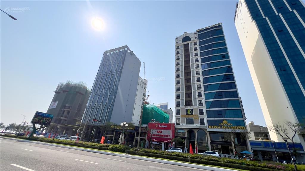 Chuyển nhượng khách sạn 4 sao, 23 tầng view biển mỹ khê vip mt đường võ văn kiệt cách biển 50m