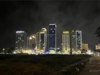 Chuyển nhượng khách sạn 4 sao, 23 tầng view biển mỹ khê vip mt đường võ văn kiệt cách biển 50m