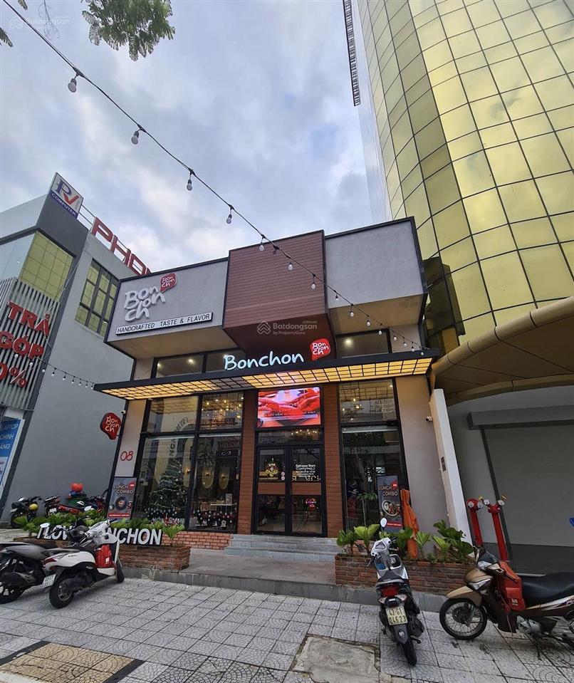 Chuyển nhượng vị trí vip đường nguyễn văn linh gần cầu rồng. dòng tiền 2,1 tỷ/năm