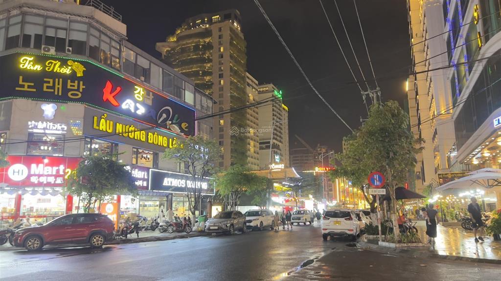 Chuyển nhượng đất lô góc 2 mặt tiền vip phan tôn & lã xuân oai, vị trí đẹp, sát biển