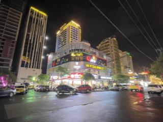 Chuyển nhượng đất lô góc 2 mặt tiền vip phan tôn & lã xuân oai, vị trí đẹp, sát biển