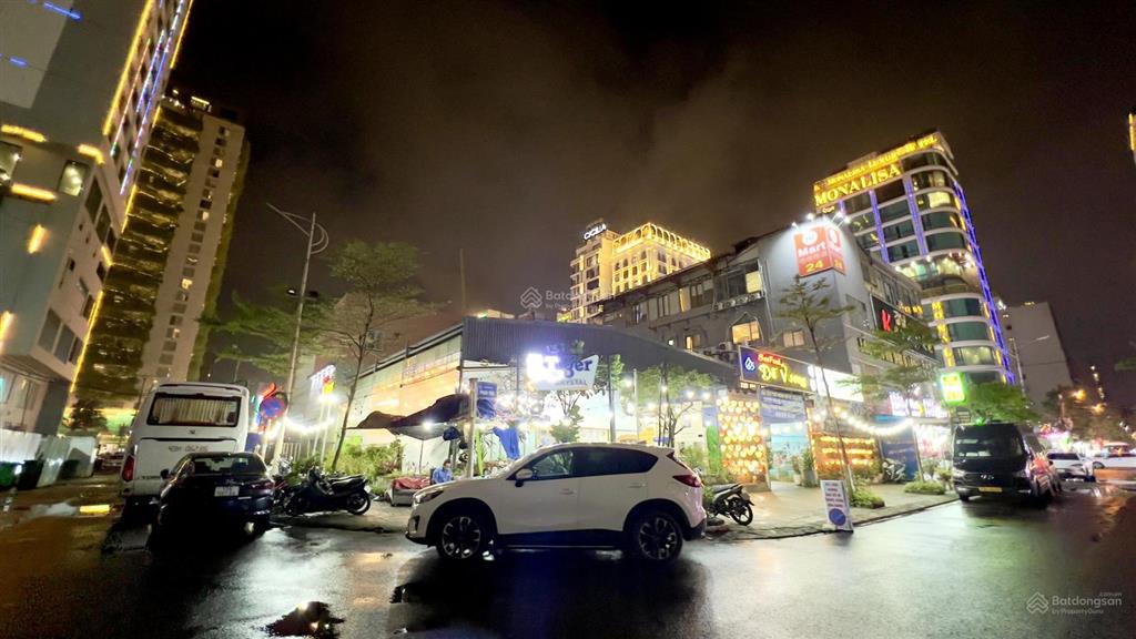 Chuyển nhượng đất lô góc 2 mặt tiền vip phan tôn & lã xuân oai, vị trí đẹp, sát biển