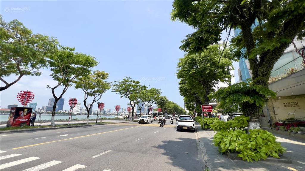 Chuyển nhượng đất vip mặt tiền 15m đường trần hưng đạo gần cầu rồng & cầu tình yêu  xây 20 tầng
