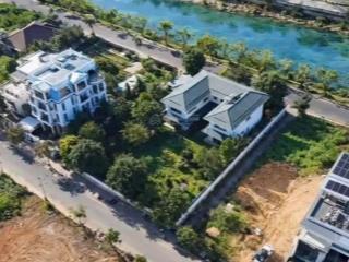 Bán biệt thự đảo nổi 2 mặt tiền trước & sau. kèm 2 lối đi bộ 2 bên khu đảo nổi view sông  đẳng cấp