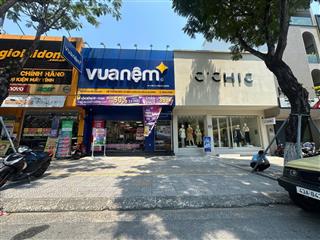 Chuyển nhượng vị trí vip mặt tiền rộng 15m đường nguyễn văn linh gần cầu rồng. dòng tiền 2tỷ/năm