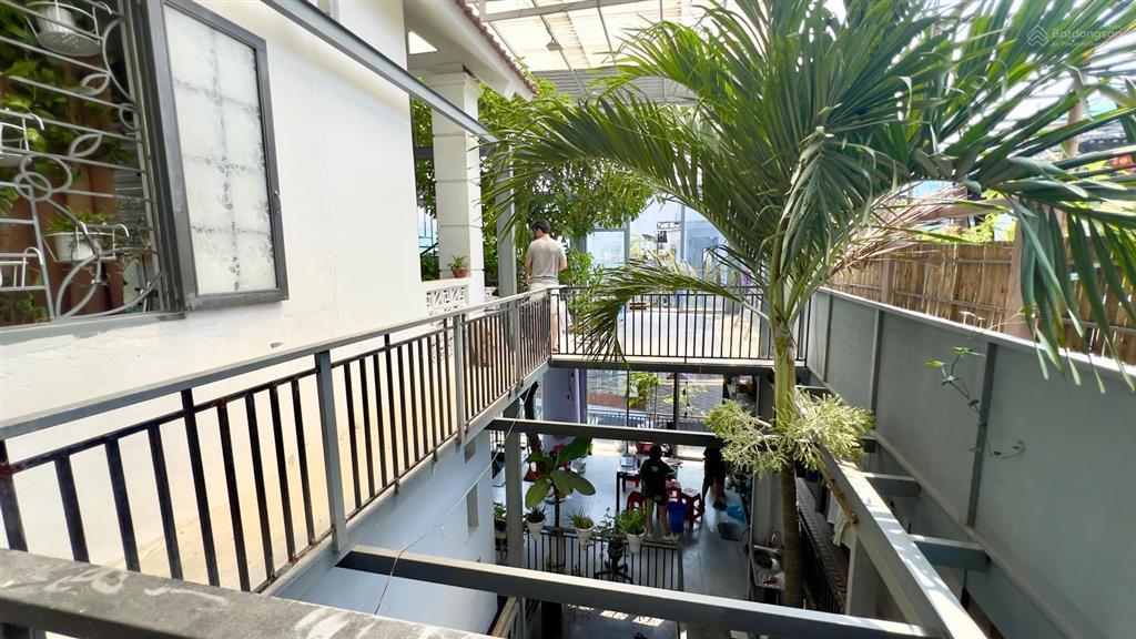Bán nhà 3 tầng kiệt rộng 3,5m đường lê duẩn. phù hợp kd cafe và homestay. cách đường chính 50m