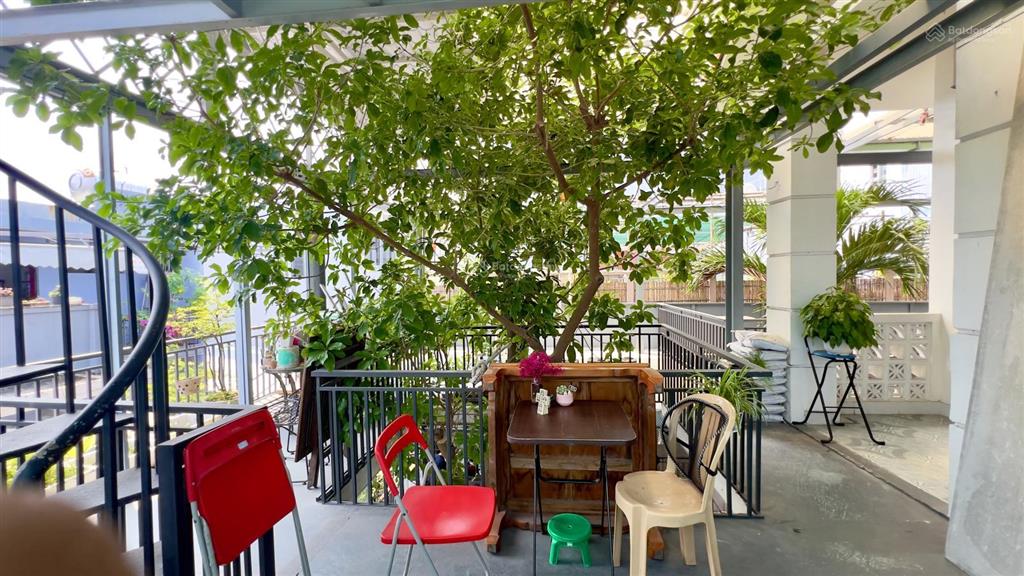 Bán nhà 3 tầng kiệt rộng 3,5m đường lê duẩn. phù hợp kd cafe và homestay. cách đường chính 50m