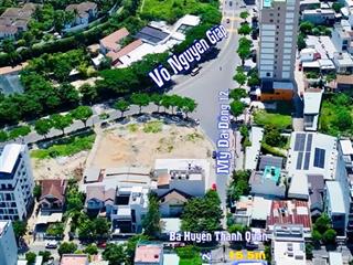 Chuyển nhượng lô góc đường mỹ đa đông 12 & bà huyện thanh quan, hàng limited. mặt tiền rộng 30m
