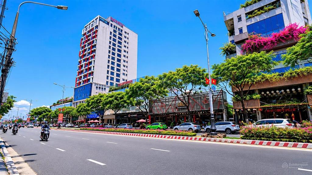 Chuyển nhượng nhà mặt tiền nguyễn văn linh, dòng tiền 1,5 tỷ/năm trung tâm đà nẵng.