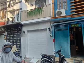 Nhà mới cmt8, q10, hxh đậu cửa, mới toanh, nhỉnh 6 tỷ