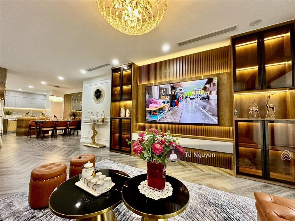 Chính chủ bán căn 2 phòng ngủ, 67m2 eco green city số 286 nguyễn xiển. giá 5 tỷ