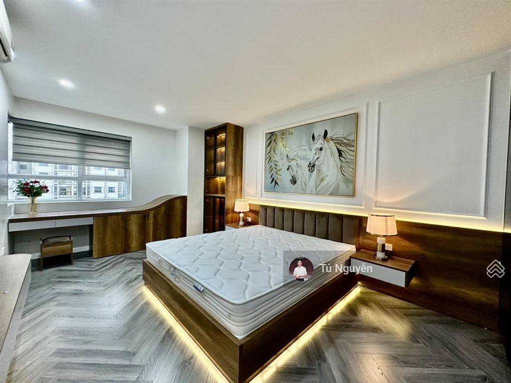 Chính chủ bán căn 2 phòng ngủ, 67m2 eco green city số 286 nguyễn xiển. giá 5 tỷ