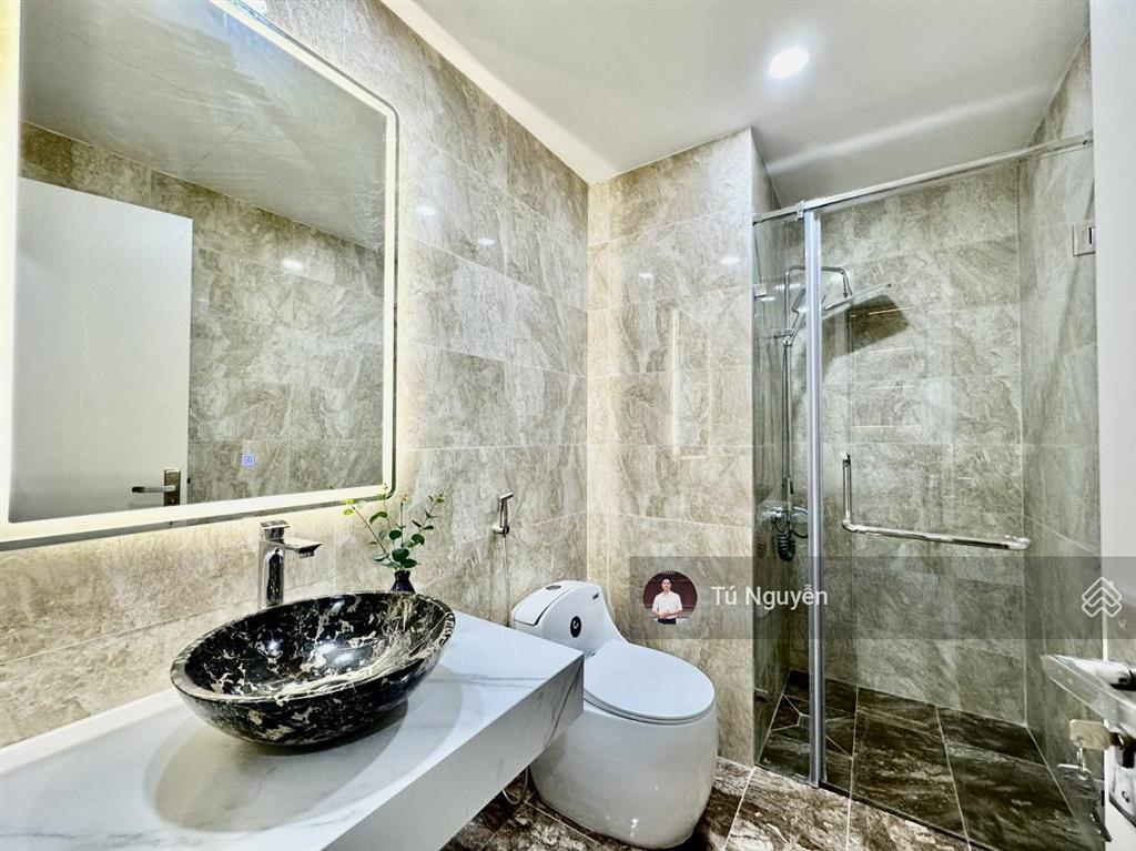 Chính chủ bán căn 2 phòng ngủ, 67m2 eco green city số 286 nguyễn xiển. giá 5 tỷ
