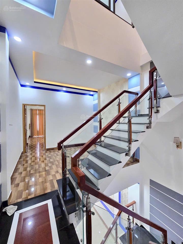 Chủ gởi bán nhà 1t2l đường oto kdc vip cổng sau cty pouchen thuộc p. hoá an. giá chỉ 4,2 tỷ