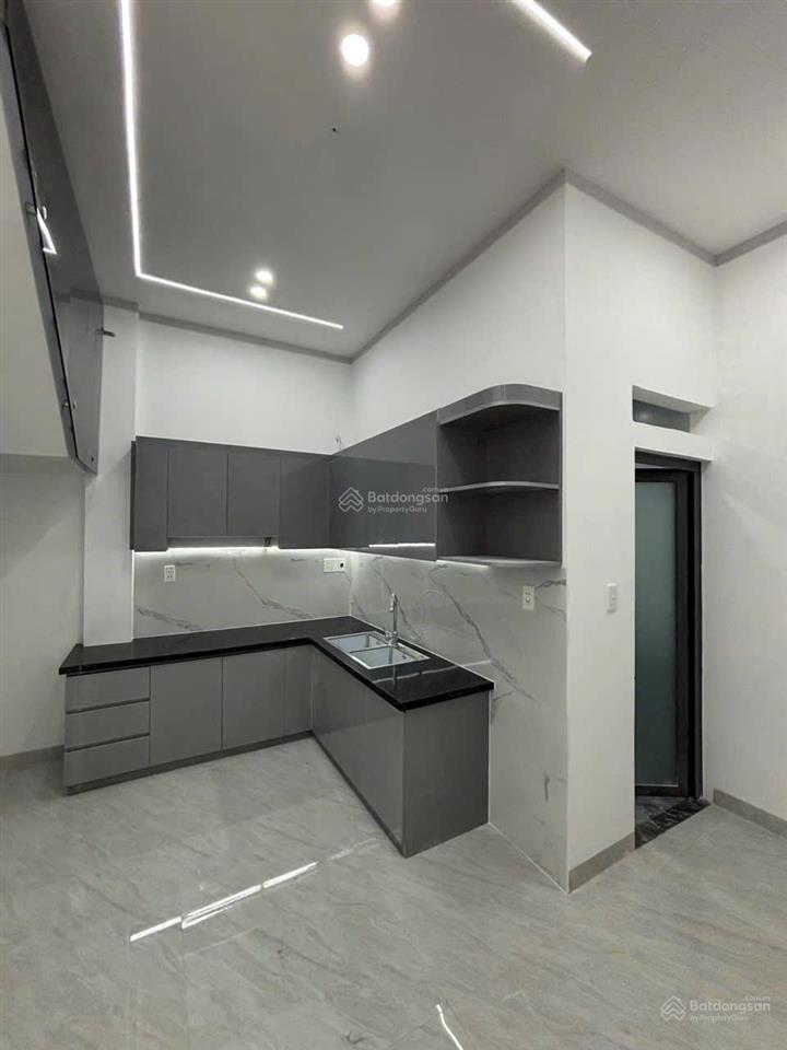 Bán nhà 1t1l (dt 61m2 = 4m x 15m) sổ hoàn công đường oto thuộc p. bửu hoà. giá chỉ 3,65 tỷ