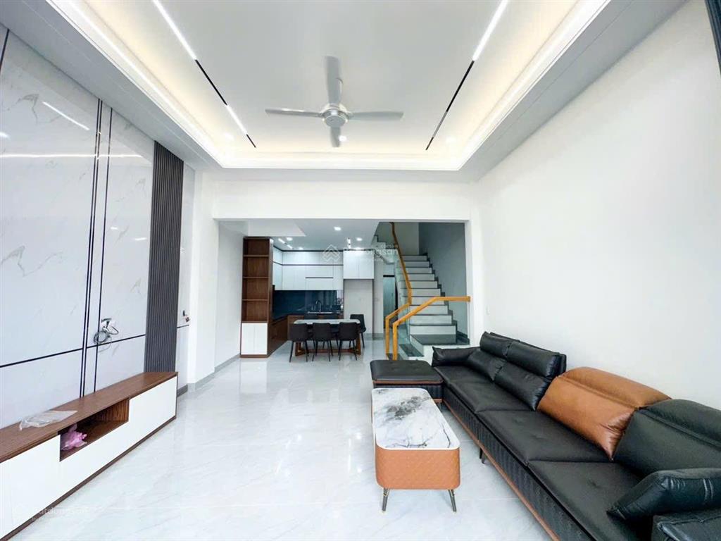 Chủ gởi bán nhà 1t2l hoàn công (dt 90m2  5m x 18m) thuộc khu tđc bửu hoà. giá chỉ 5,279 tỷ