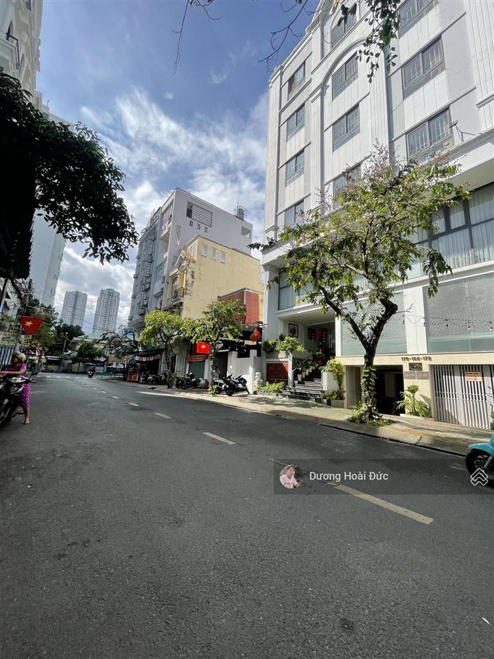 Hiếm nhà 3 lầu mặt tiền đường số 79  vị trí kinh doanh đông đúc  không lỗi phong thuỷ