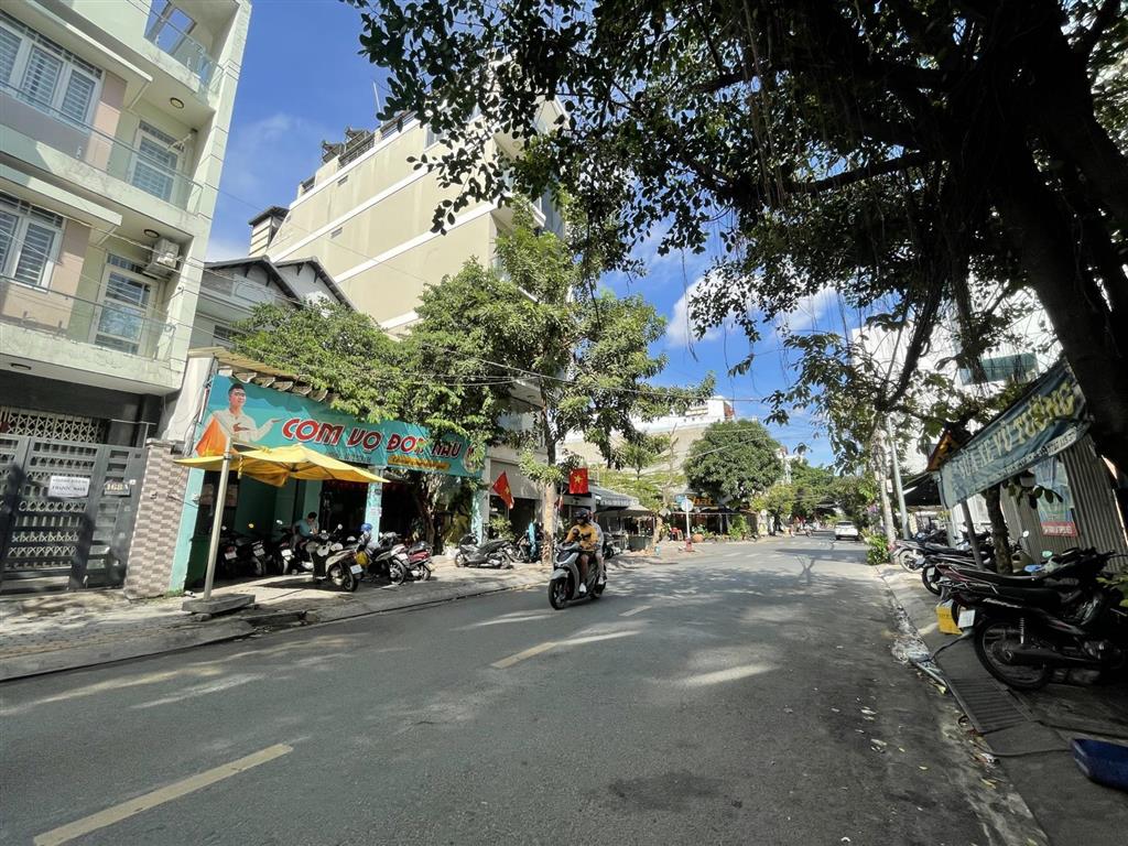 Hiếm nhà 3 lầu mặt tiền đường số 79  vị trí kinh doanh đông đúc  không lỗi phong thuỷ