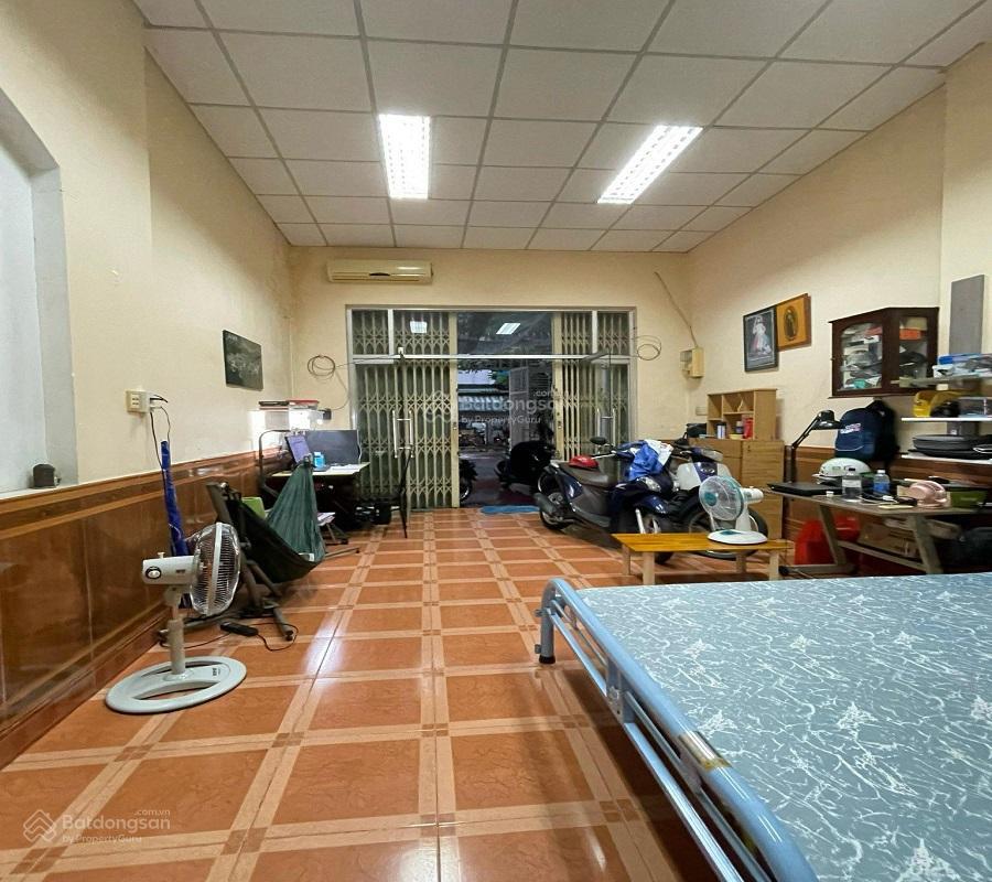 Bán nhà mặt tiền kinh doanh hạ chào 2,7 tỷ, hoàng bật đat, p15, tân bình, 70m2, 2 tầng.