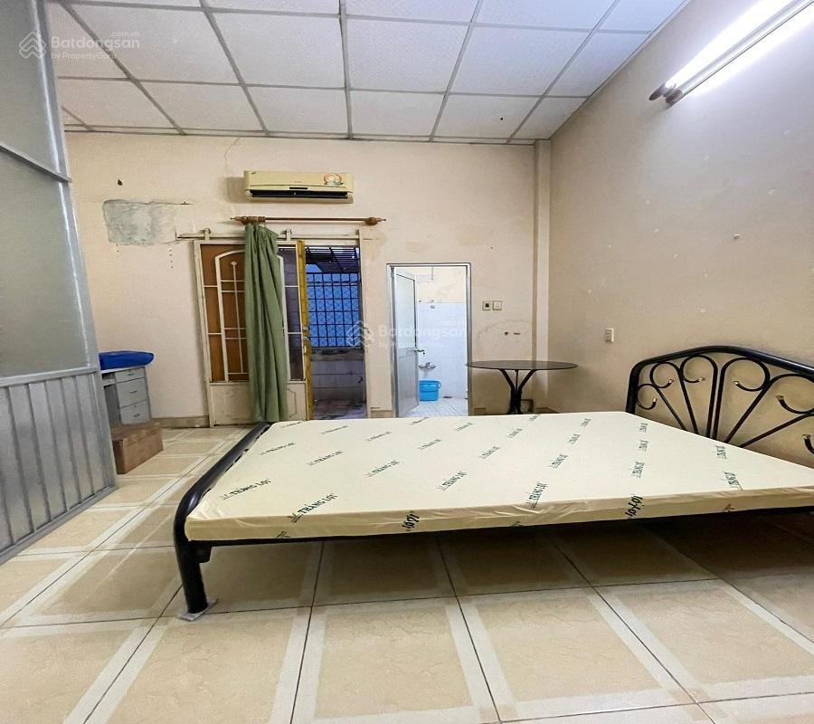 Bán nhà mặt tiền kinh doanh hạ chào 2,7 tỷ, hoàng bật đat, p15, tân bình, 70m2, 2 tầng.