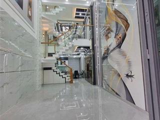 Hxtnhà 5 tầng kiên cố mới đẹp  52m2  4x13m 4pn sát mặt tiền