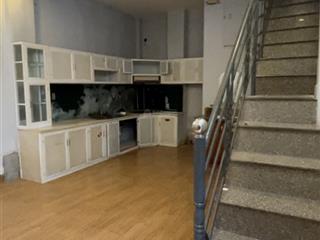 Bán nhà 33.75m2 đường tôn thất thuyết, quận 4