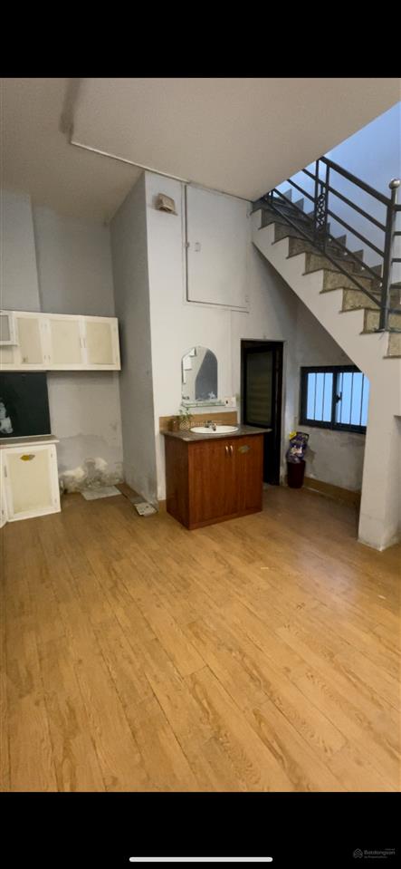 Bán nhà 33.75m2 đường tôn thất thuyết, quận 4