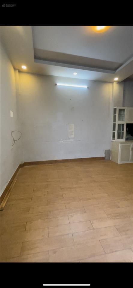 Bán nhà 33.75m2 đường tôn thất thuyết, quận 4