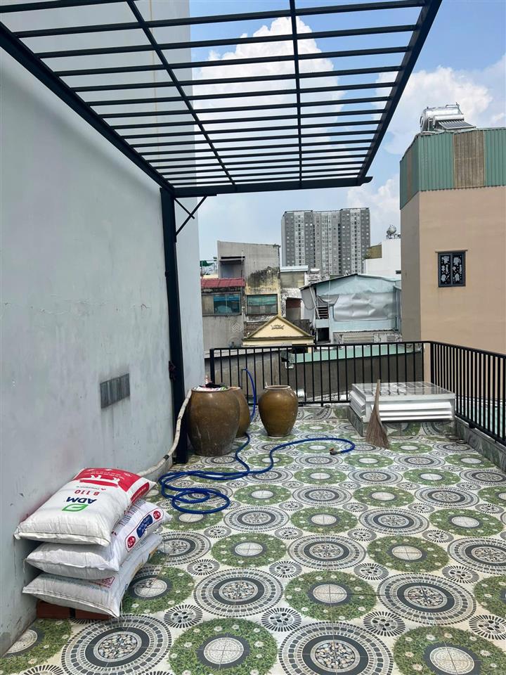Chính chủ cần bán nhà đẹp, dt 35m2 đường tôn đản, quận 4. giá chỉ 2 tỷ 650
