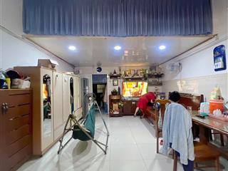 Bán nhà 2 mặt tiền hxh đường bến vân đồn  107m2 thích hợp xây chdv  giá 12 tỷ 5 còn thương lượng.