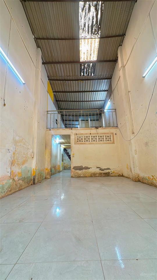 Bán nhà cũ tiện cải tạo hẻm xe hơi đường huỳnh tấn phát quận 7. dt 78m2 giá chỉ 2 tỷ 780