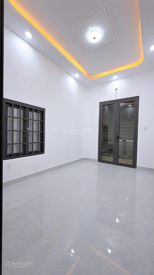 Nhà mới 100% quận 4  kèo thơm hẻm đoàn văn bơ, p. khánh hội tphcm. gía 3 tỷ 650
