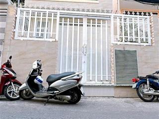 Gấp! chính chủ cần bán nhà mặt tiền hẻm đường đoàn văn bơ, dt(5,4 x 17m) không quy hoạch