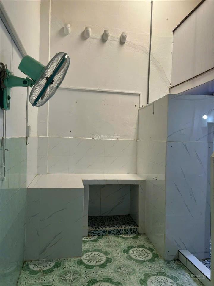 Chính chủ cần bán gấp nhà tôn đản tiện xây dựng mới  giá 3 tỷ 550