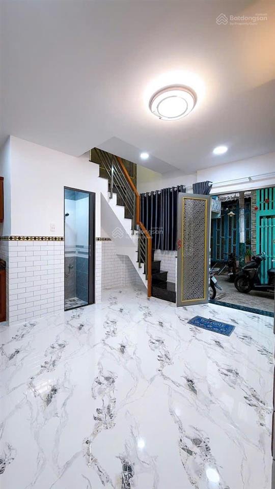 Bán gấp nhà sát đường vĩnh khánh, nhà đẹp dọn vào ở ngay 3 tỷ 150