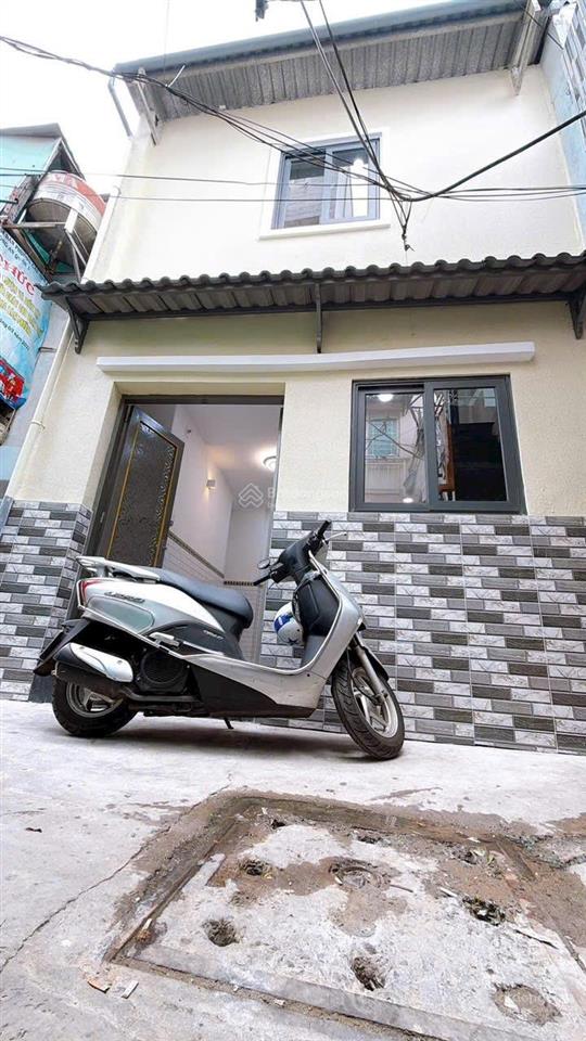 Bán gấp nhà sát đường vĩnh khánh, nhà đẹp dọn vào ở ngay 3 tỷ 150