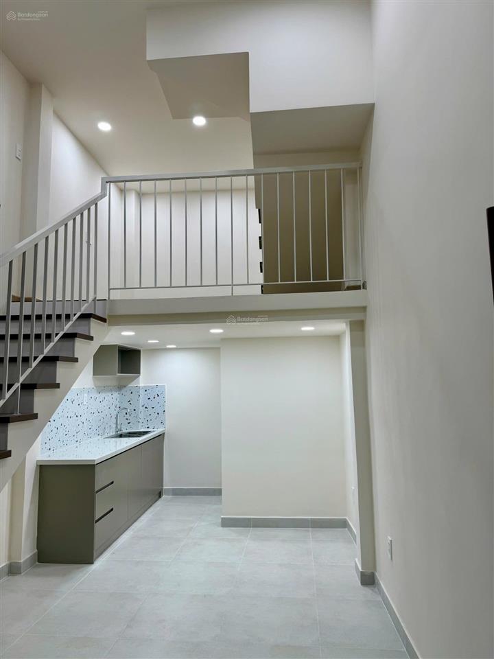 Chính chủ bán nhà 3 tầng nhà mới đẹp quận 4  3,3 tỷ