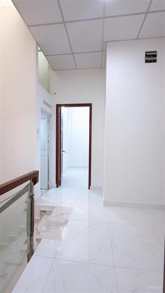 Chính chủ cần bán nhà đẹp khu 20 thước, dt 5x8m, nhà 2 lầu btct, giá 5,5 tỷ