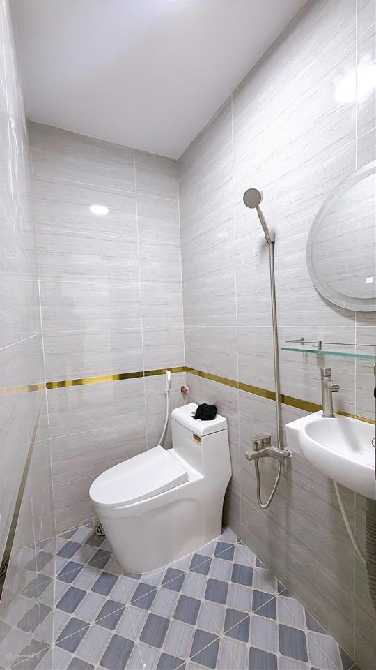 Chính chủ cần bán nhà đẹp khu 20 thước, dt 5x8m, nhà 2 lầu btct, giá 5,5 tỷ