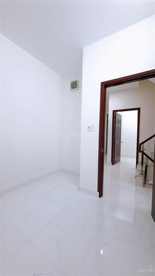 Chính chủ cần bán nhà đẹp khu 20 thước, dt 5x8m, nhà 2 lầu btct, giá 5,5 tỷ