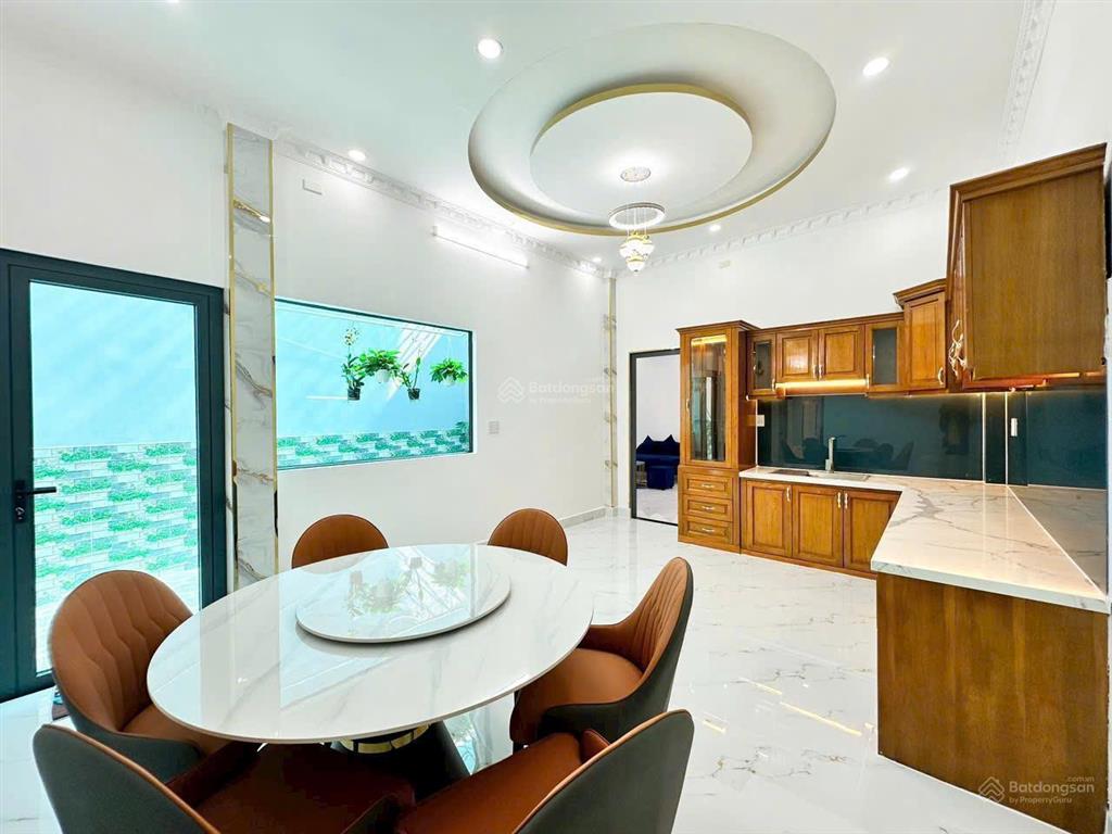 Nhà đẹp, hẻm 8m  khu vip trung lang  4 tầng, 5x16  cam kết chuẩn 100%